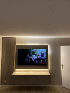 Photo de galerie - Mur décoratif pour TV avec LED 