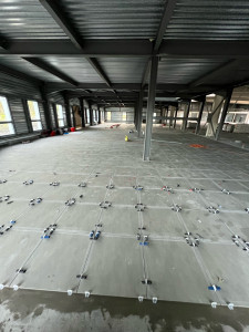 Photo de galerie - Pose des grands formats