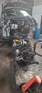 Photo de galerie - Dépose repose 1l5 dci sur Modus 