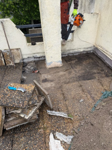 Photo de galerie - Reprise avec manbrane d’étanchéité cheminée toit plat