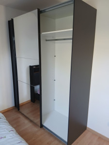 Photo de galerie - Montage armoire coulissante 
