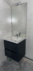 Photo de galerie - Installation d’un meuble vasque 