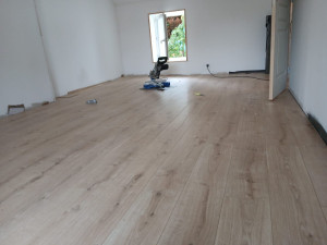 Photo de galerie - Fabrication d’un plancher en osb et pose de parquet 