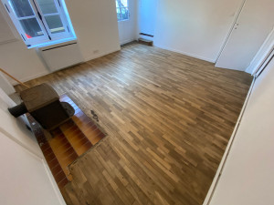 Photo de galerie - Peinture murs et plafond et ponçage et vitrification du parquet