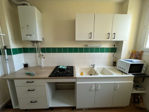 Photo de galerie - Montage d’une cuisine 