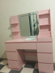 Photo de galerie - Montage coiffeuse terminé 
