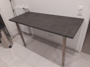 Photo de galerie - Installation table à manger 