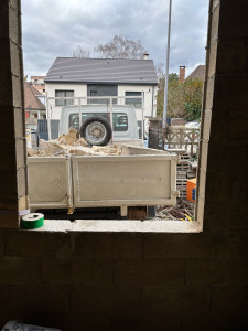 Photo de galerie - Petite benne 3,8m3. de gravats 