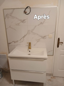 Photo de galerie - Pose PVC murale  et meuble en kit