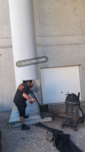 Photo de galerie - Ramonage au collège de Montluel 