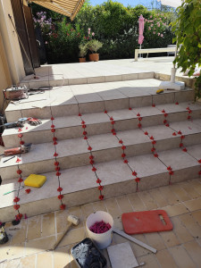 Photo de galerie - Carrelage effectué en extérieur et à l'intérieur