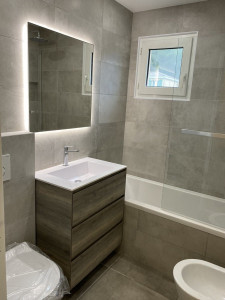 Photo de galerie - Rénovation et modernisation d'une salle de bains