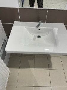 Photo de galerie - Installation lavabo 