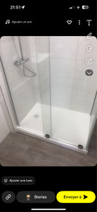 Photo de galerie - Bac à douche avec paroie