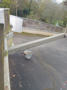 Photo de galerie - Mur de soutènement en bloc à  bancher plus enduit 