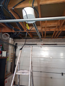 Photo de galerie - Moteur porte de garage sectionnelle remplacer 