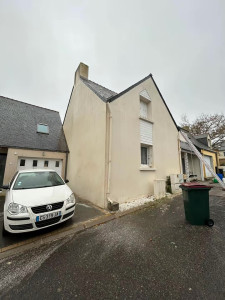 Photo de galerie - Nettoyage par pulvérisation nettoyant et application d’un hydrofuge pour façade