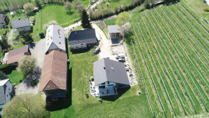 Photo de galerie - Prise de vue en drone + inspection visuelle pour contrôle de toiture par exemple 