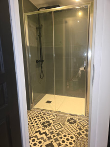 Photo de galerie - Rénovation d'une salle de bain entiere clefs en main 