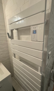 Photo de galerie - Pose sèche serviette