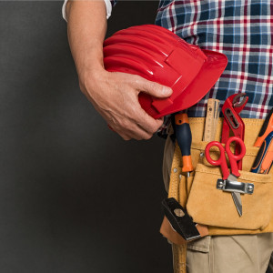 Photo de galerie - Homme toutes mains 