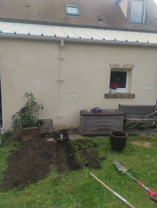 Photo de galerie - Nettoyage bac acier plus pose de gouttières 