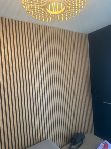 Photo de galerie - Pose de panneaux de bois décoratif 