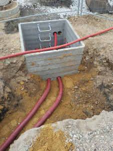 Photo de galerie - Terrassement pose de chambre réseau sec ,
 électrique , mise en place de fourreaux , grillage avertisseur , remblais. 