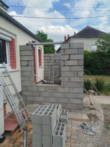 Photo de galerie - Pose de parpaing 
