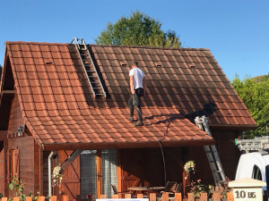 Photo de galerie - Nettoyage tuiles béton 