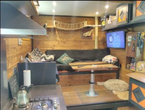 Photo de galerie - Aménagement d'un poids lourds porte conteneur ( 8m )