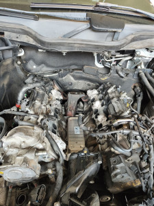 Photo de galerie - Radiateur d'huile sur un Mercedes ml 320 V6