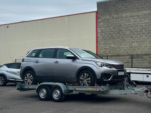 Photo de galerie - Transport Peugeot 5008 | Dépôt garage suite panne