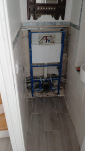 Photo de galerie - Installation toilette suspendue 