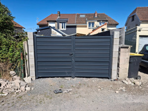 Photo de galerie - Portail 3 m sur 2