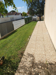 Photo de galerie - Tonte et débroussaillage