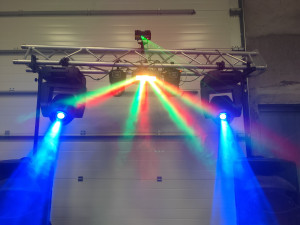 Photo de galerie - Location son et lumière 