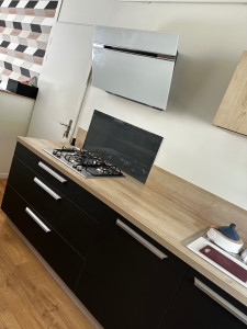 Photo de galerie - Cuisine parfaitement nettoyée après prestation. Travail soigné et hygiène respectée.