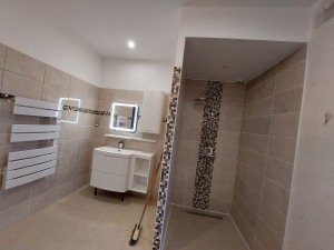 Photo de galerie - Bricolage et multi services