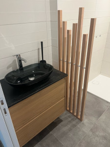 Photo de galerie - Fabrication et pose de meuble plus claustra 