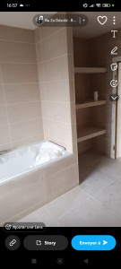 Photo de galerie - Carrelage complet d' une salle de bain 