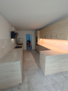 Photo de galerie - Pose cuisine Ikea avec crédence carrelage 