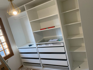 Photo de galerie - C’est un très grand et solide meuble avec beaucoup de détails mais je l’ai faite très jolie 