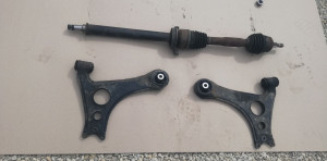 Photo de galerie - Remplacement des 2 triangles d'amortisseurs et arbre de transmission (cardan) sur Mercedes classe A