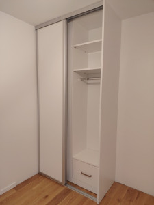 Photo de galerie - Mini dressing sur mesure .