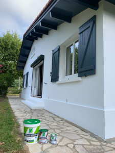 Photo de galerie - Après peinture boiseries façade