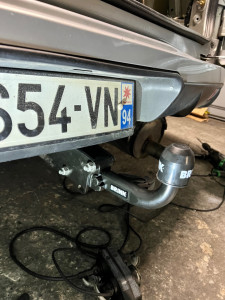 Photo de galerie - Installation d’une barre de remorquage sur une Honda CRV