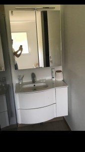 Photo de galerie - Pose de Meuble salle de bain avec lavabo 