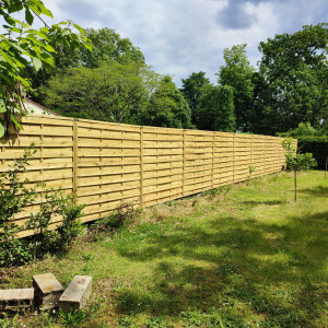 Photo de galerie - Clôture palissade bois 