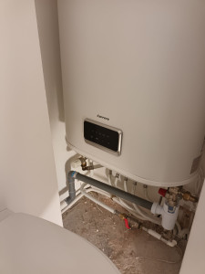 Photo de galerie - Pose et raccordement chauffe-eau 
